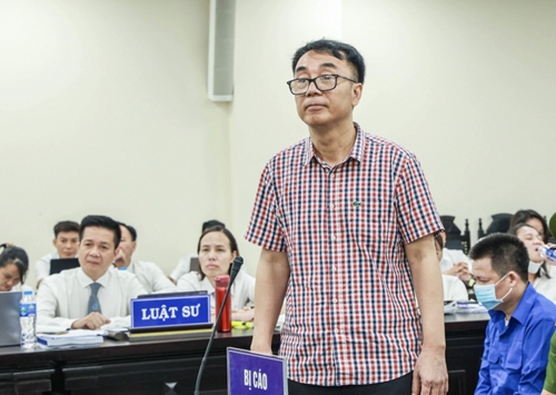 Cựu Phó cục trưởng Cục Quản lý thị trường Trần Hùng bị đề nghị 9-10 năm tù